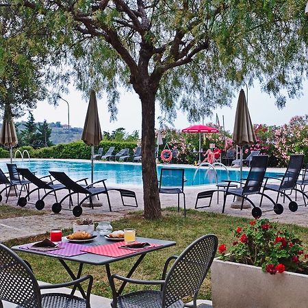 Castellaro Golf Resort Esterno foto
