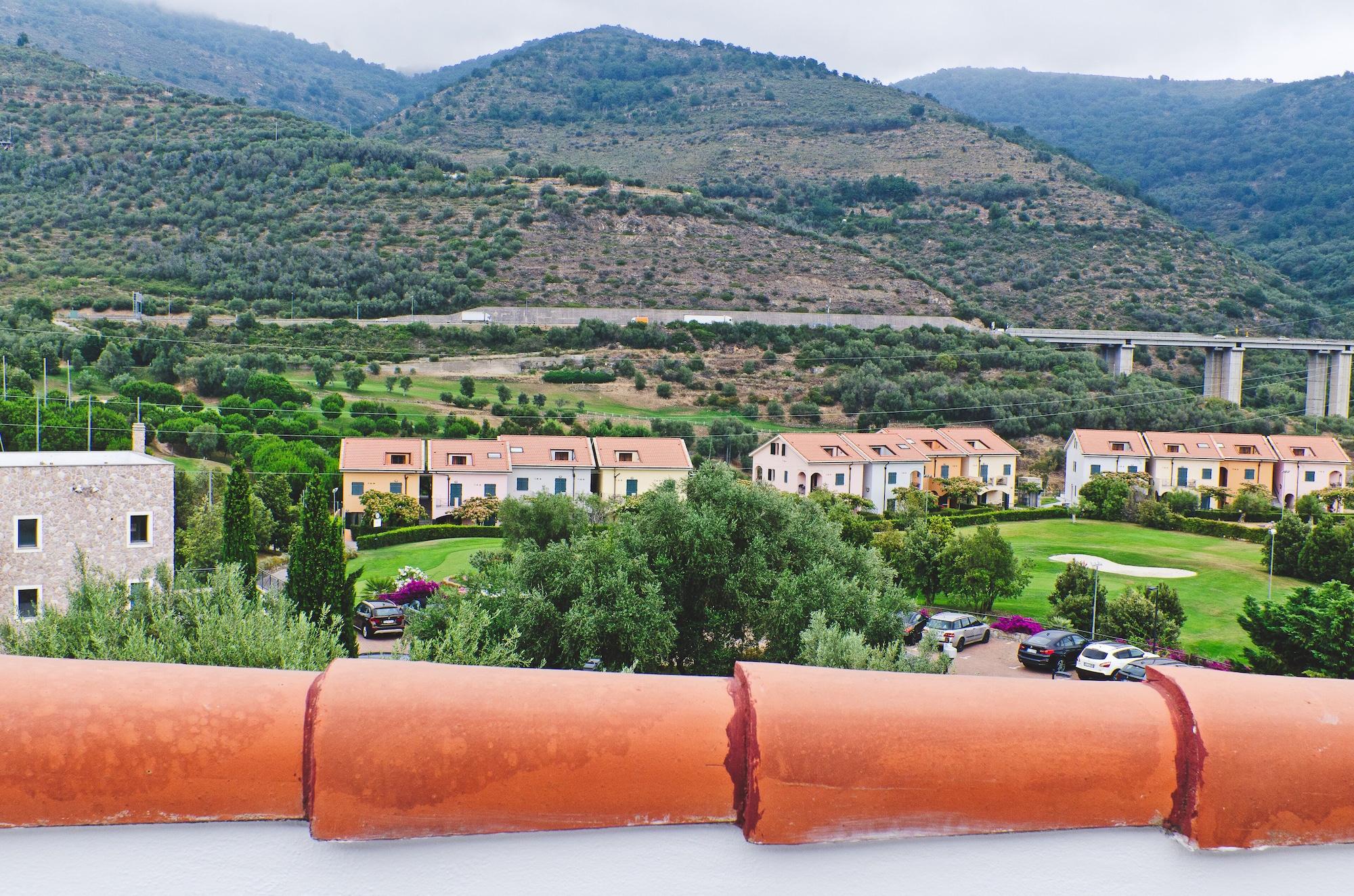 Castellaro Golf Resort Esterno foto