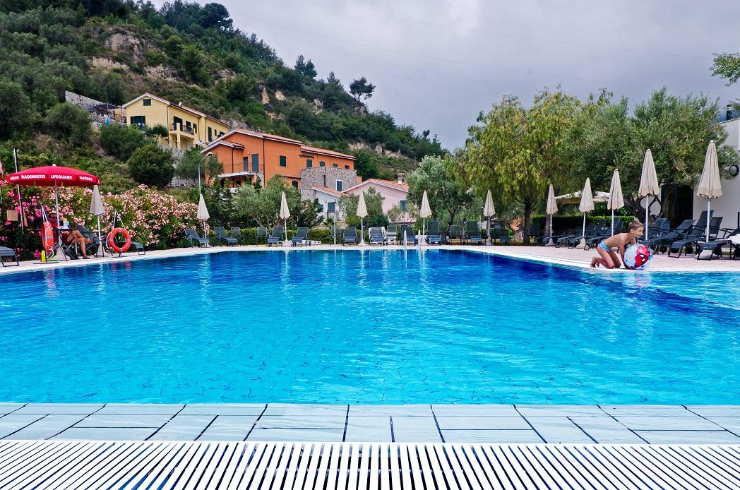Castellaro Golf Resort Esterno foto