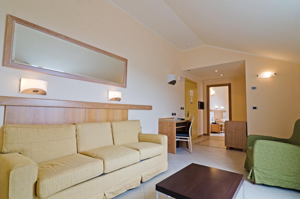 Castellaro Golf Resort Esterno foto