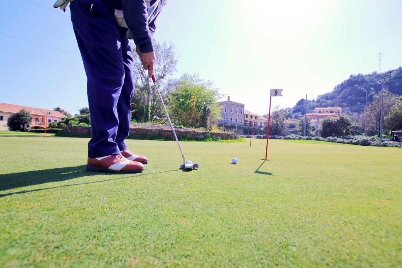 Castellaro Golf Resort Esterno foto