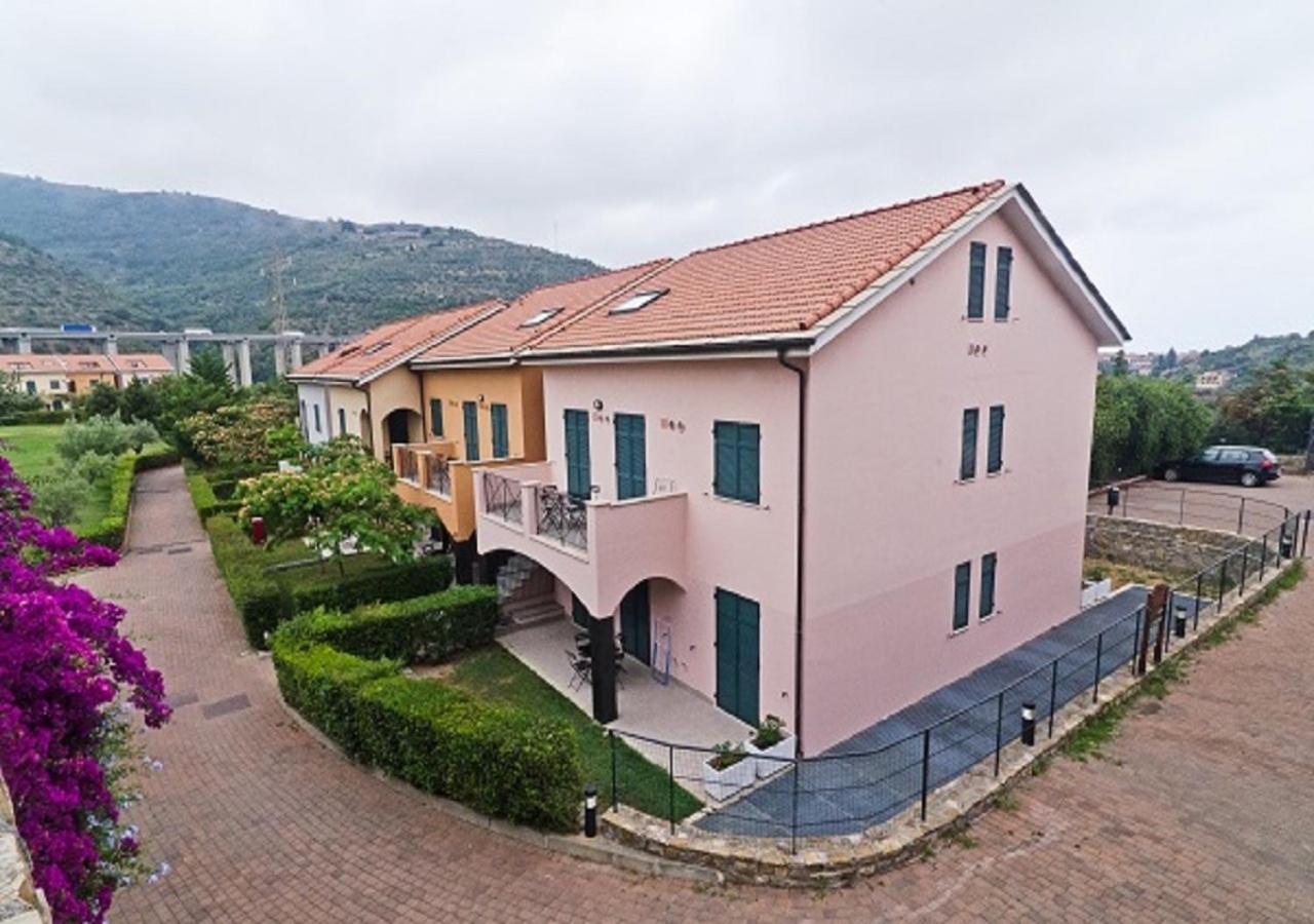 Castellaro Golf Resort Esterno foto