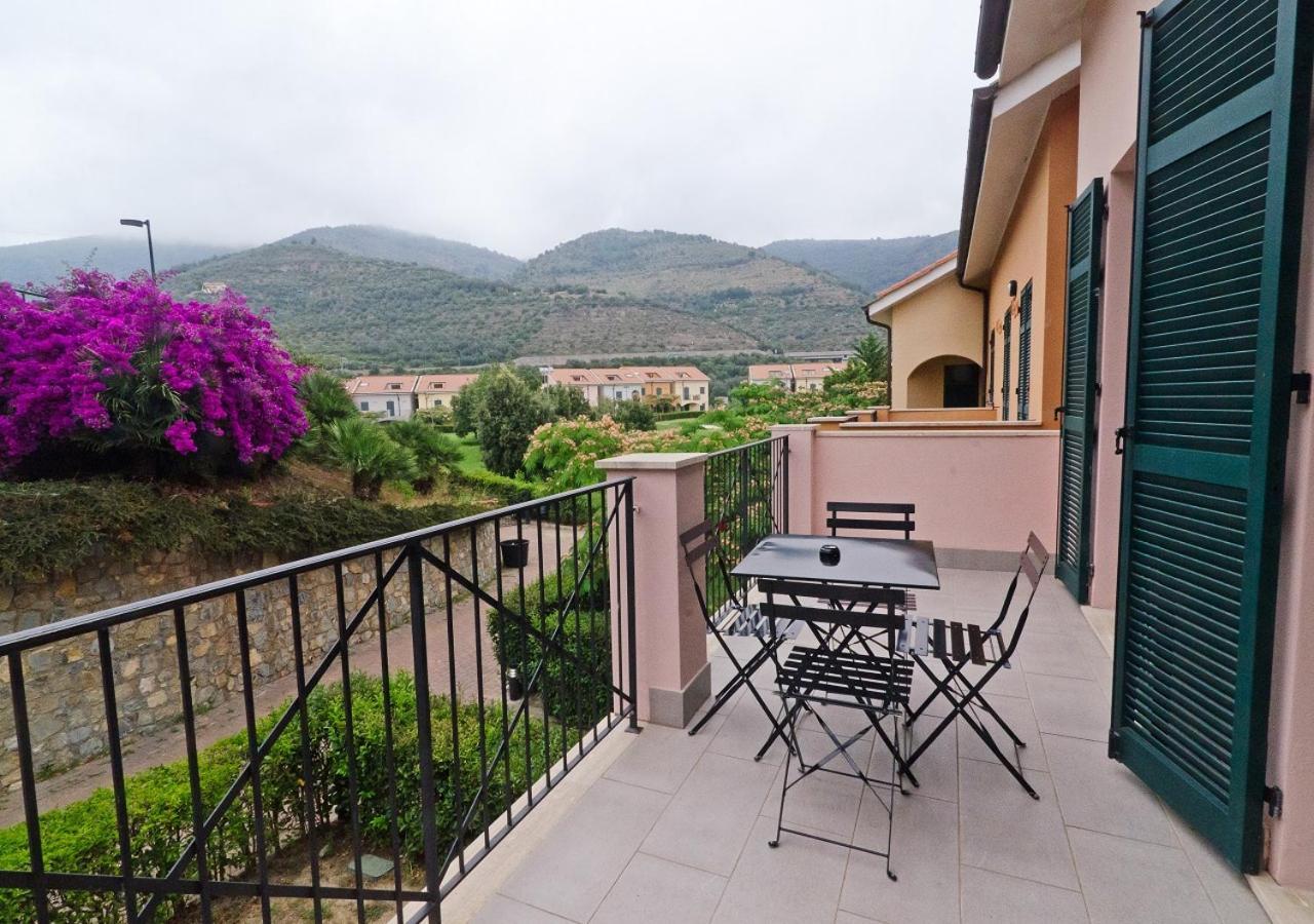 Castellaro Golf Resort Esterno foto